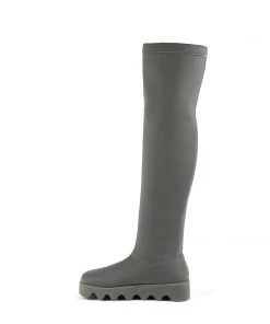 ISSEY MIYAKE X UN WOMEN Bounce Long Boot