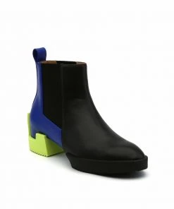 ISSEY MIYAKE X UN WOMEN Cubic Bootie
