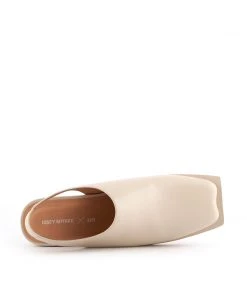 ISSEY MIYAKE X UN WOMEN Fin Flat