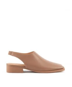 ISSEY MIYAKE X UN Fin Flat WOMEN