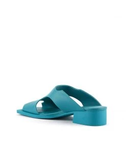 ISSEY MIYAKE X UN WOMEN Fin Sandal 12 ISSEY MIYAKE X UN WOMEN Fin Sandal