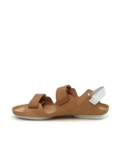 ISSEY MIYAKE X UN Lilt Sandal WOMEN