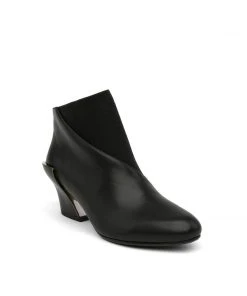 ISSEY MIYAKE X UN WOMEN Wrap Bootie Mid